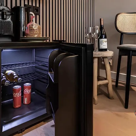 2BR Ground-Floor Apartment in Amsterdam Zuid with Free Parking Near Vondelpark&Airport Amsterdam