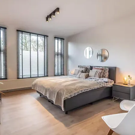 Pearl & Tulip 2br With Free Parking