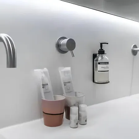 2br Ground-floor In Zuid With Free Parking Near Vondelpark & Airport Appartamento